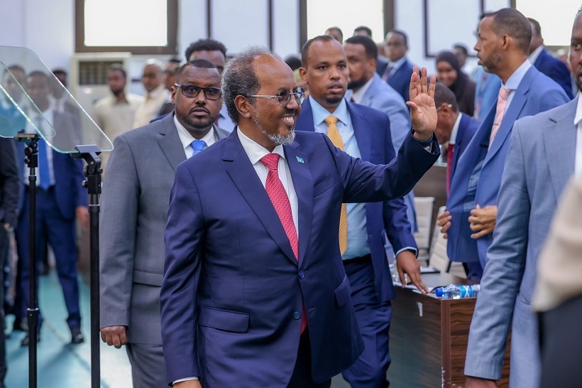 Madaxweynaha oo kulan isugu yeeray Xildhibaanada.jpg